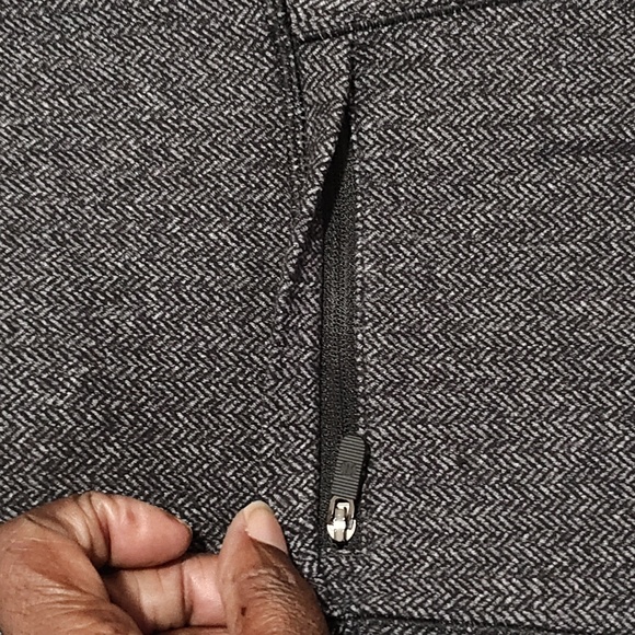 Lululemon Base Runner Half Zip size 10 - Picture 8 of 15